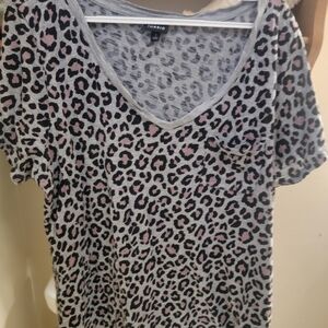 Torrid Black and Pink Leopard Print Short Sleeve Top